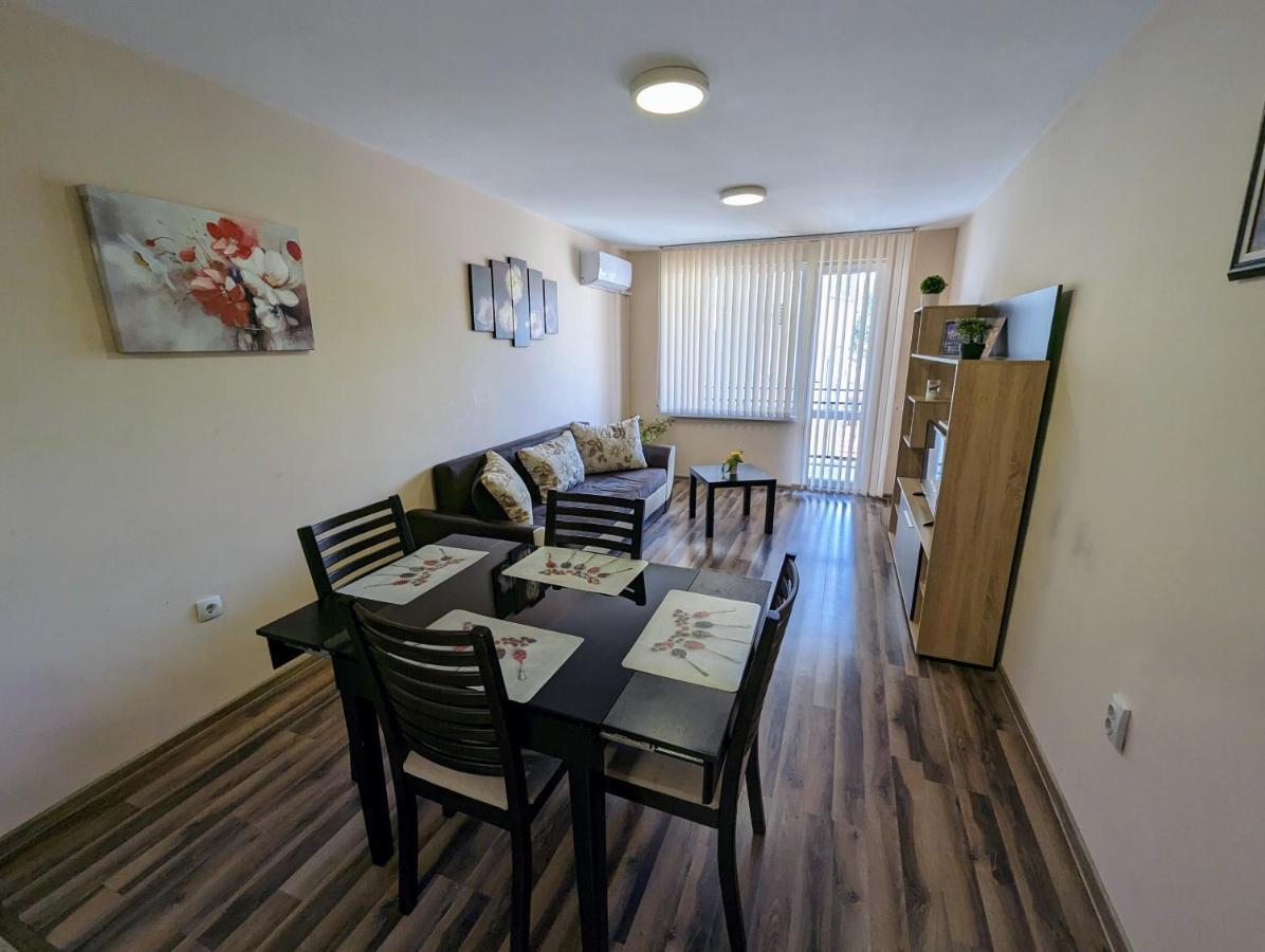 Emalena Apartment Varna Extérieur photo